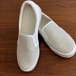 Elegant White Rhinestone Slip-On Sneakers
